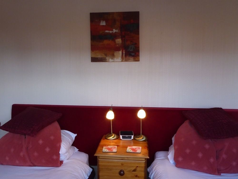 Penryn Guest House, Ensuite Rooms, Free Parking And Free Wifi Stratford-upon-Avon Exterior foto