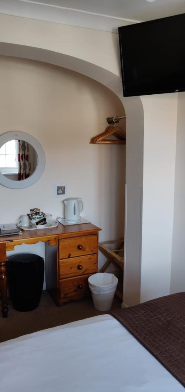Penryn Guest House, Ensuite Rooms, Free Parking And Free Wifi Stratford-upon-Avon Exterior foto